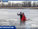 Бракосочетание по пояс в ледяной воде: как прошёл «МоржеРан» в Волжском