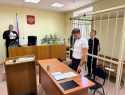 Троих парней, подозреваемым в жестоком избиении пенсионера в Волжском, заключили под стражу