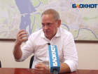 Глава Волжского ответил на вопросы волжан из прямого эфира