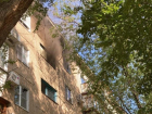 Большой пожар в пятиэтажке попал на фото в Волжском