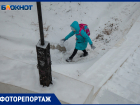 Волжский под конец зимы превратился в новогоднюю сказку: снежный фоторепортаж