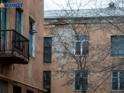 20-летний студент выпал из окна 8 этажа в Волгограде