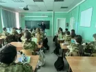 Школьникам Волжского напомнили о фликерах, правилах для СИМ и ответственности за нарушения
