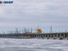Причины резкого снижения сбросов на Волжской ГЭС раскрыли в Росводресурсах