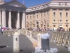 После молитвы туристы оставили горы мусора в Ватикане, - волжанка