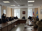 В школах Волжского помогают решать конфликты и готовят учеников к выбору профессии