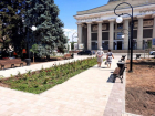 В Волжском продолжают благоустраивать парки города