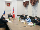 Губернатор планирует привить 700 000 человек в Волгоградской области