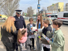 Волжские школьники и ГИБДД провели акцию за безопасность на дорогах