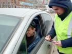 Приятное предупреждение: сотрудники ГИБДД угощали водителей чаем и пряниками