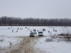 Сотни волжан приняли участие в массовом катании на коньках на озере Круглом 