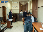 Беженцев из ДНР и ЛНР разместили в «Спорт-отеле» в Волжском: видео