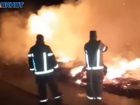 Огромный пожар под звуки салюта разгорелся в Волжском на День города