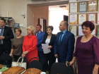 Пожилых активистов Волжского поздравили депутаты 