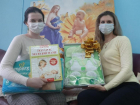 Подарки выдают мамам новорожденных в Волжском