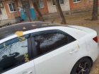 Облили машину краской и спустили колеса: злоумышленники разыскиваются в Волжском