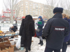 Уличные торговцы Волжского продолжают нарушать закон