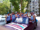 Бригада "десантуры" из Волжского превратила старенькую "семерку" в шикарный кабриолет