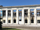 Администрация Волжского бросила сгоревшее здание Центрального стадиона