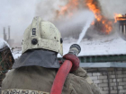 В Быковском районе загорелся жилой дом