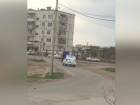 Внимание: жителей предупреждают о режиме самоизоляции с помощью громкоговорителя