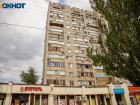 Только в Волгограде за год зарегистрировано 9 случаев падения детей из окон: полиция напоминает о безопасности