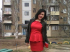 Скандальная учительница из Волжского Ангелина Дорофеева за совращение подростка получила два года условно