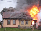 В Волжском горел частный дом 