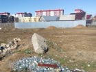 Жители Волжского обнаружили кладбище медицинской стеклотары