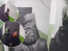«Что‑то забрали из шахты лифта»: в Волжском на видео снова попали вандалы, шарящиеся по подъезду 