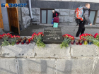 Волжане с горечью вспоминают 9-летний теракт на железнодорожном вокзале Волгограда