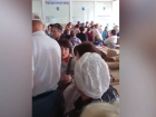 По 4 дня жители не могут попасть к врачу из-за очередей в поликлинике Волжского: видео