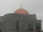 Установили полумесяц на минарете: в Волжском строят одну из самых больших мечетей в ЮФО