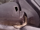 Пьяные возлюбленные во время разборок сломали автомобильное зеркало в Волжском
