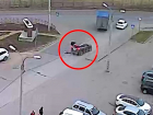 В Волгограде из автомобиля на ходу выпал ребенок