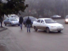В Волжском из-за столкновения трех машин образовалась пробка
