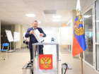 Губернатор проголосовал в первый день выборов в Волгоградской области