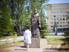 В Волжском состоялось открытие памятника в честь Святителя Николая