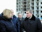  К 1 мая этого года вы все получите ключи, - заявил Бочаров волжанам
