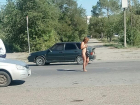 Голая волжанка станцевала около отдела полиции