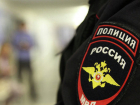 Полицейский Среднеахтубинского района запрыгнул на ходу в автомобиль и остановил угонщика