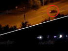 Разбился о фонарные столбы и обесточил улицу в Волжском: авария попала на видео