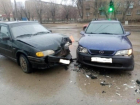 Проехать на красный? Легко! В Волжском произошла авария