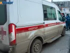 Скончался за рулем: в Волжском водитель «Нивы» потерял сознание и врезался в дом