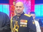 Губернатор Волгоградской области Андрей Бочаров вручил вдове волжанина Героя России Михаила Подшибякина Золотую Звезду