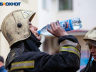 2 дома сгорели в Волжском: причины устанавливаются