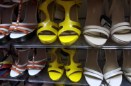 Разнообразный выбор одежды и обуви в магазине «MEGA» - 