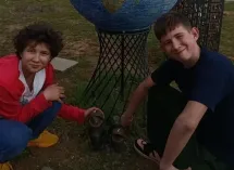 Двух детей-маугли нашли в поселке под Волжским