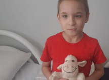 7-летний Саша, спасенный из клоповника с тараканами, обрел новую семью в Волжском