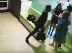 Агрессивный молодой волгоградец избил медперсонал перинатального центра